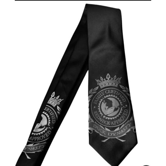 Duck Dynasty Black Tie Family Certified Redneck Approved‎ 56"L 3.5"W - Picture 5 of 5